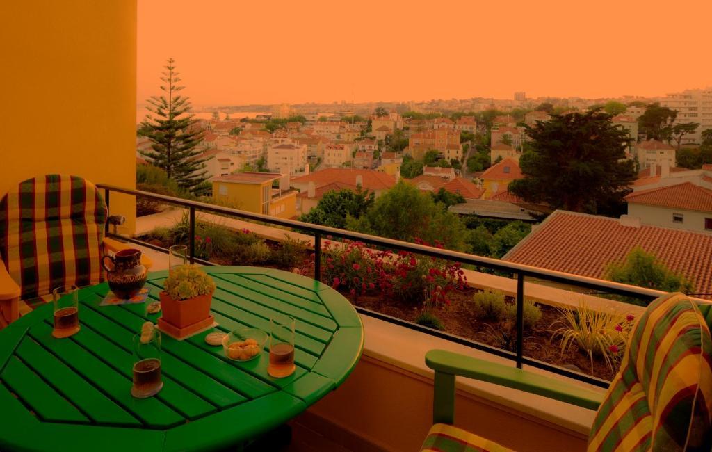 Dolce Vita Guesthouse Ештуріл Екстер'єр фото